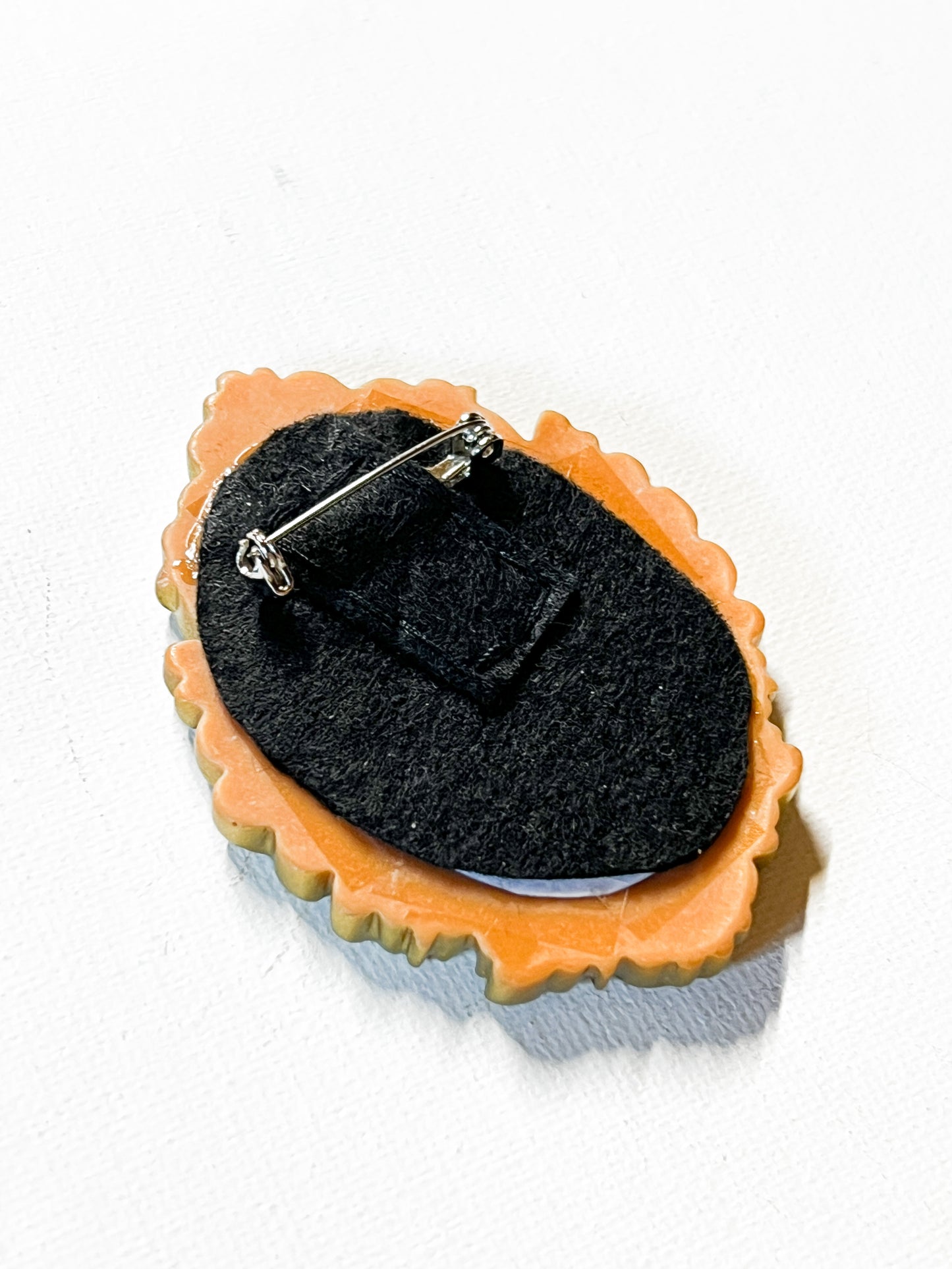 Upcycled Book Oval Vintage-Inspired Portrait Frame Brooch